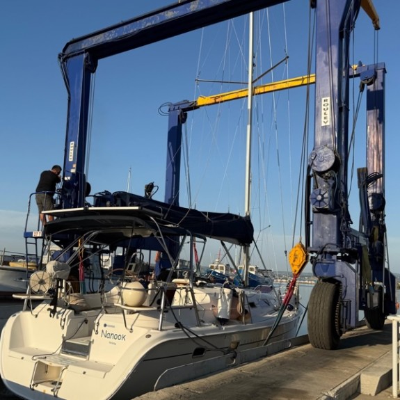 Maîtriser le carénage de bateau : guide complet pour les plaisanciers en Méditerranée